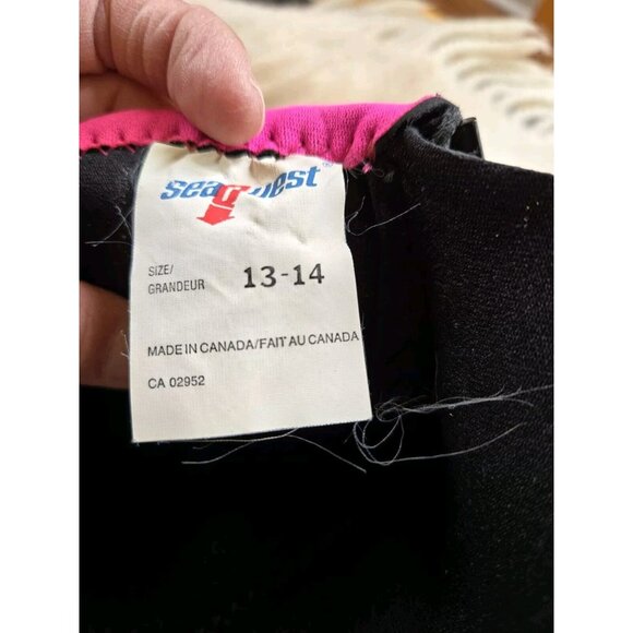 SeaQuest Women's 2MM Shorty Wet Suit - Size 13/14 - Black and Pink Excellent! - Picture 3 of 4